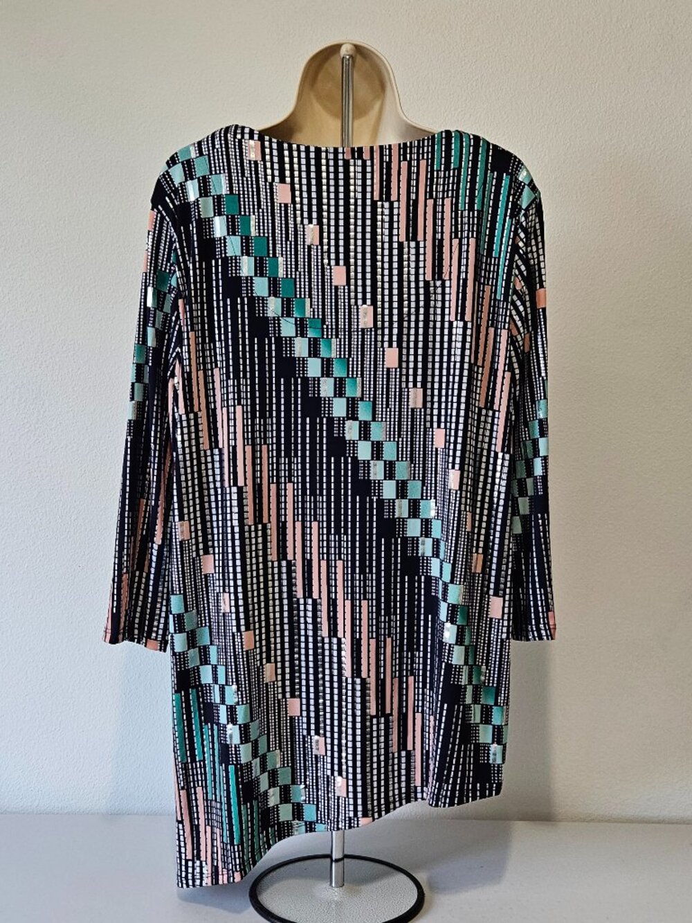 JM Collection Geometric Asymmetrical Tunic Blouse - Picture 6 of 9